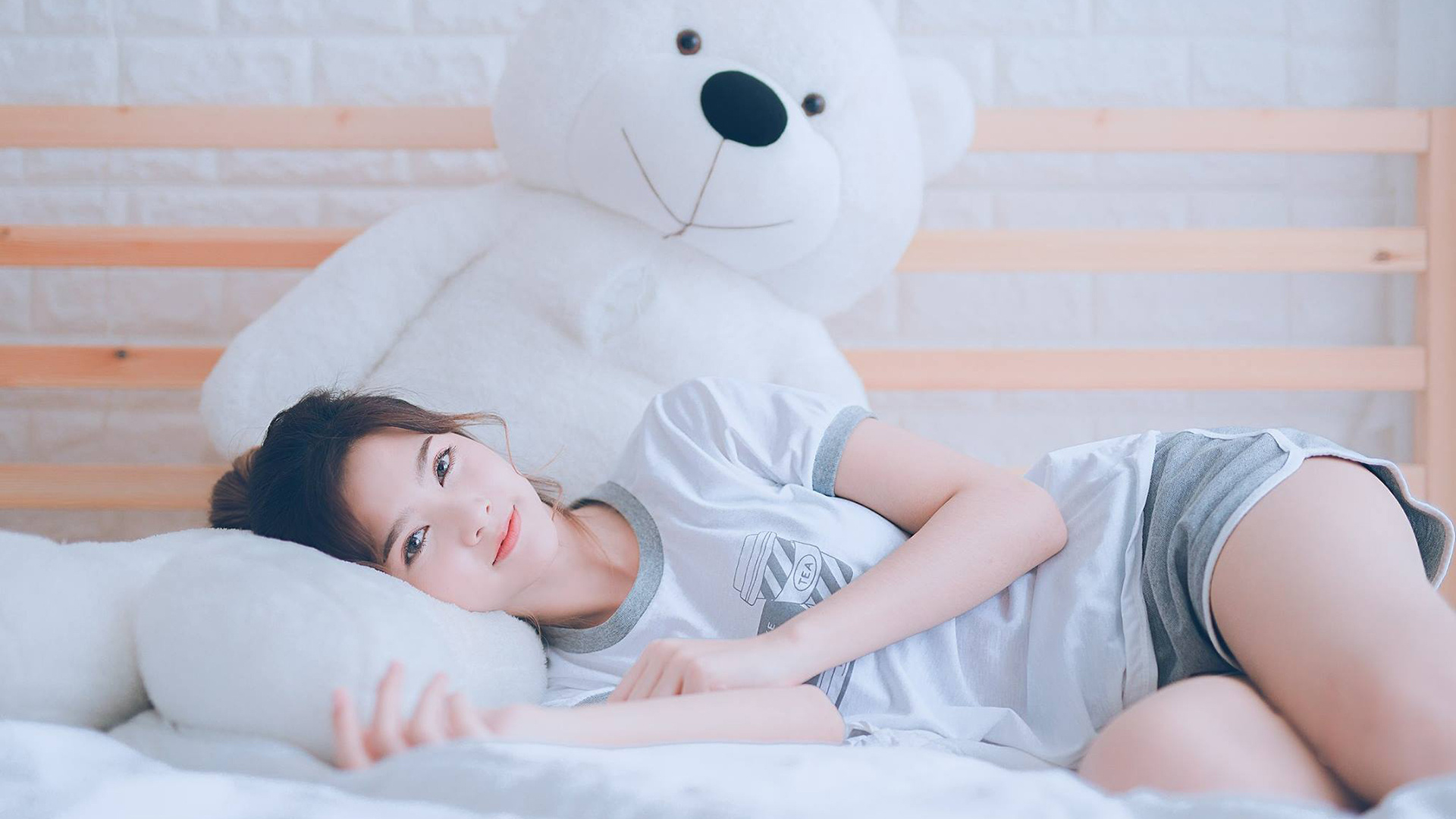 萨卡在对阵曼联的比赛中上演帽子戏法，球员萨卡