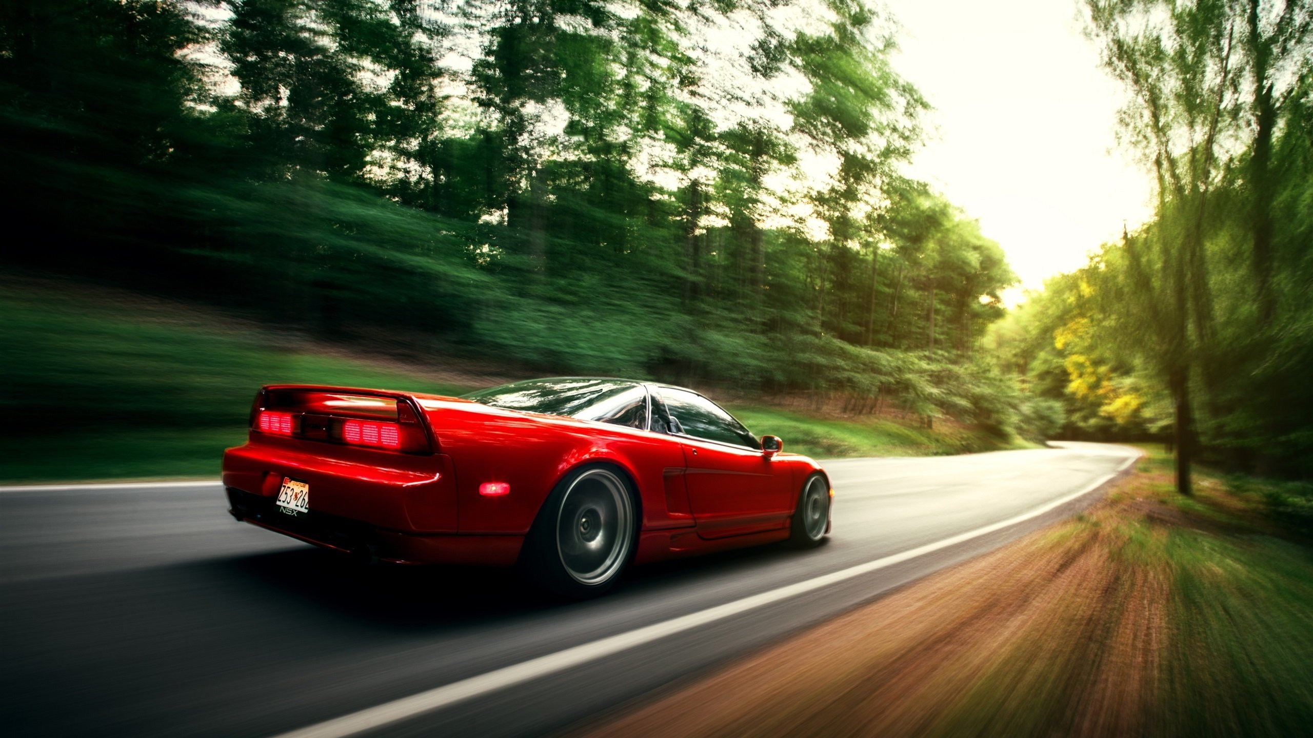 “水上救生：成都三叉湖赛场见证极限救援技术的精彩呈现”