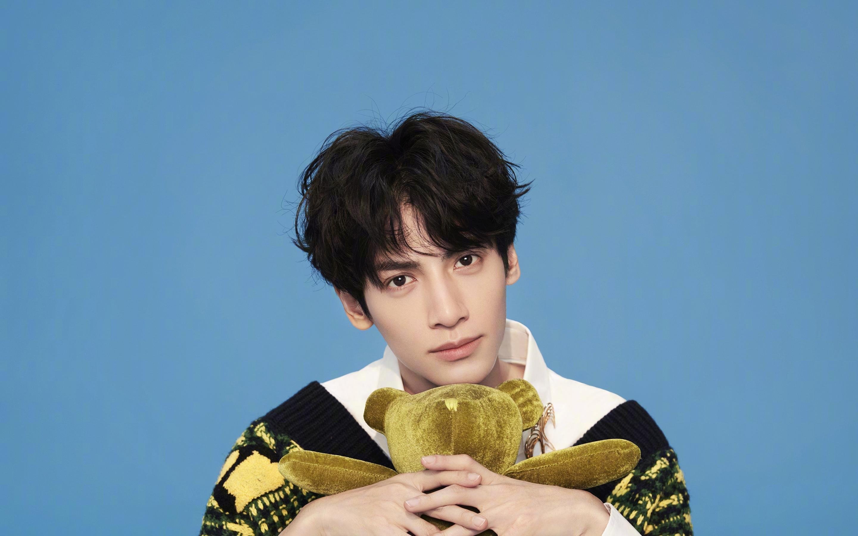 尤文图斯回归三中卫阵型保持防守稳定,尤文图斯中卫组合